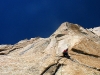 Maciek podczas wspinaczki na Eternal Flame na Trango Tower